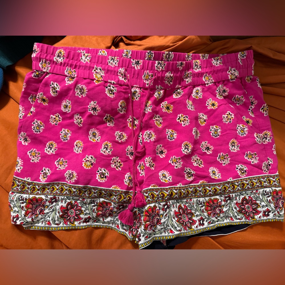 Loft Floral Pink Women's Shorts